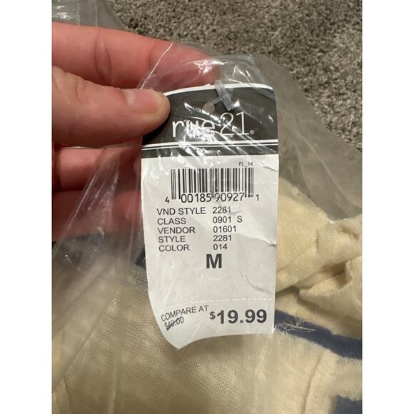 NWT Rue 21 Cream Color Tank Top Navy Trim Lightweight Soft Flowy Size Medium - Picture 4 of 4